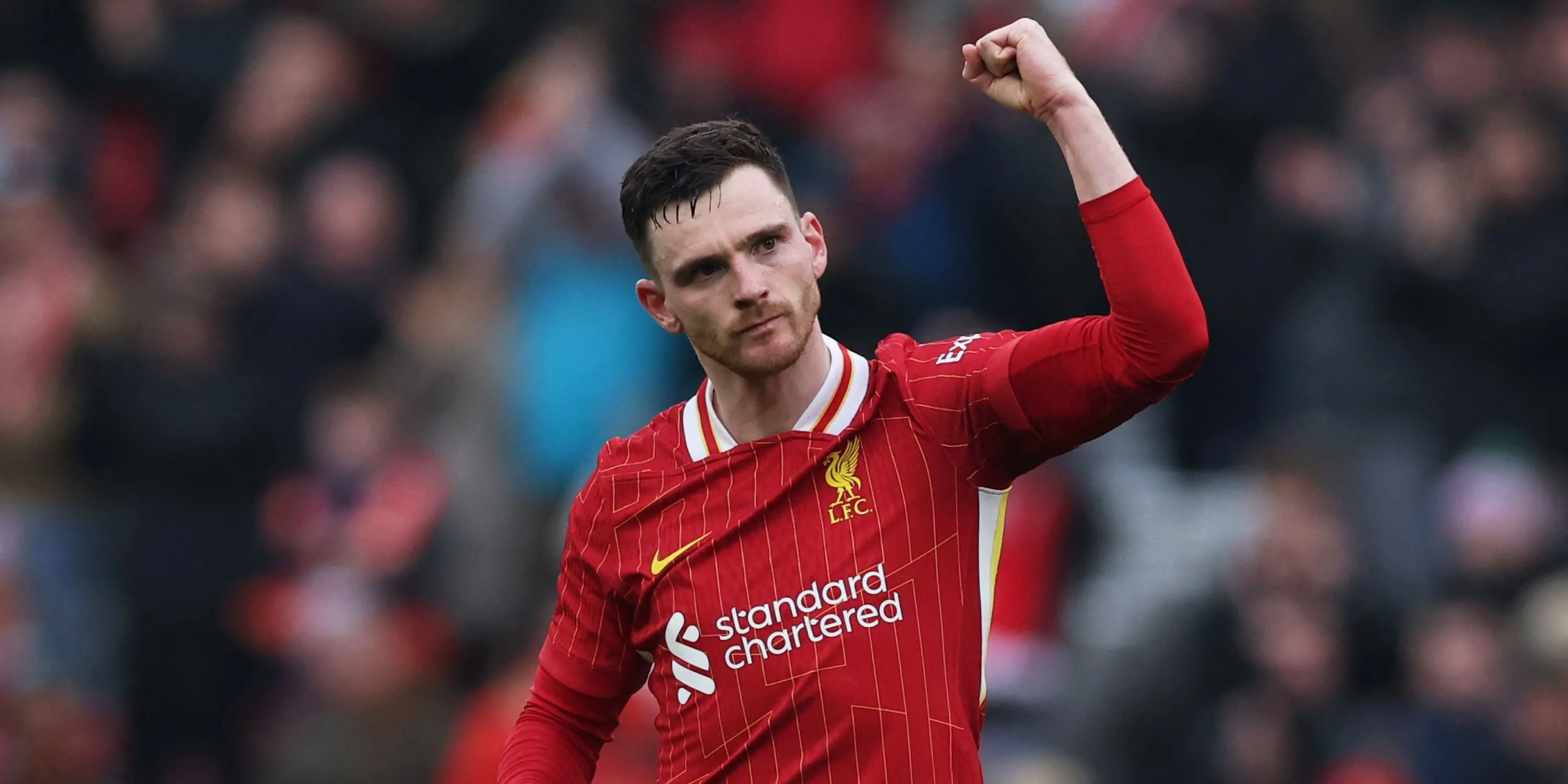 Andy Robertson của Liverpool ăn mừng sau trận đấu