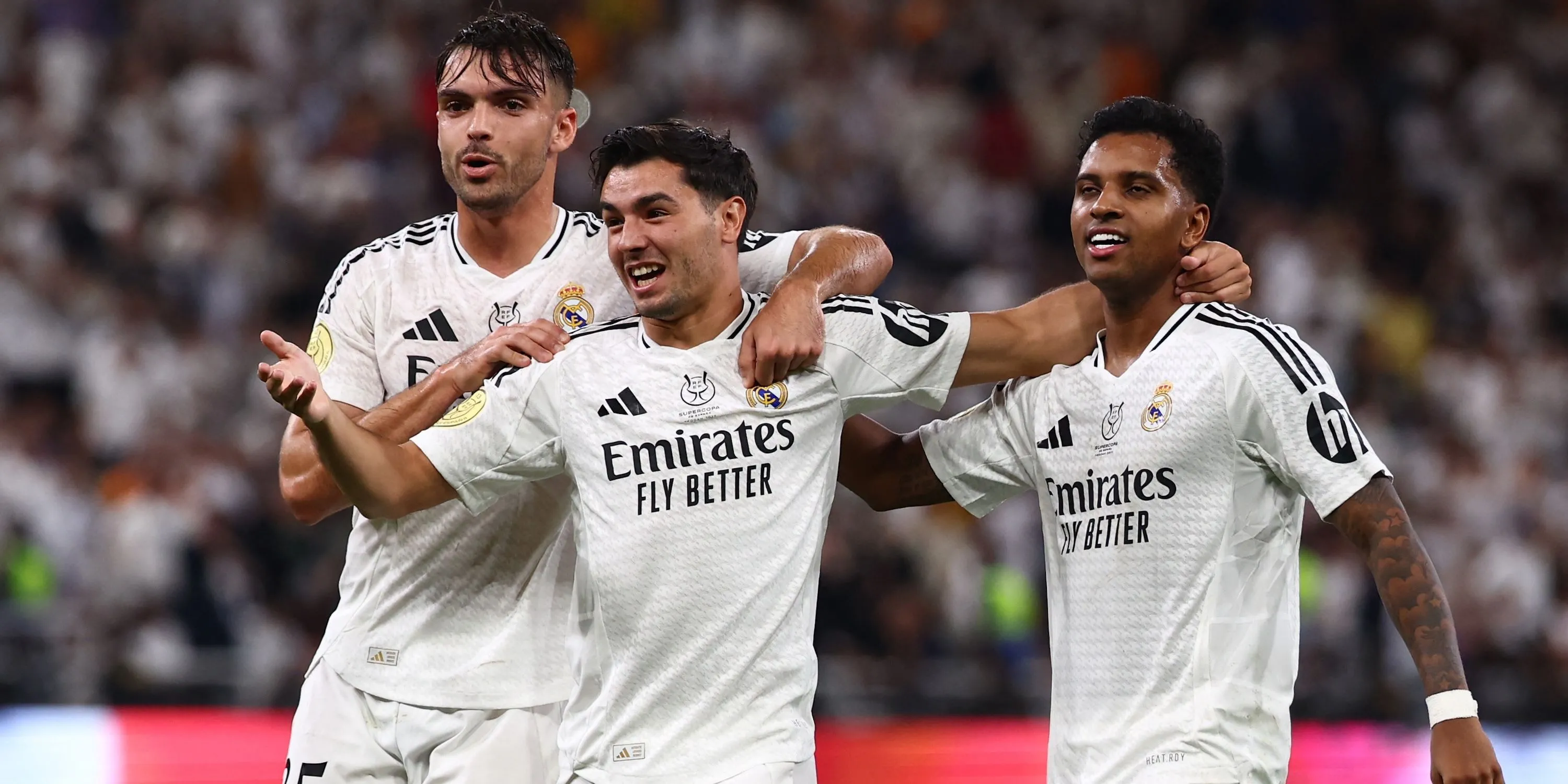 Brahim Diaz và đồng đội Real Madrid ăn mừng bàn thắng