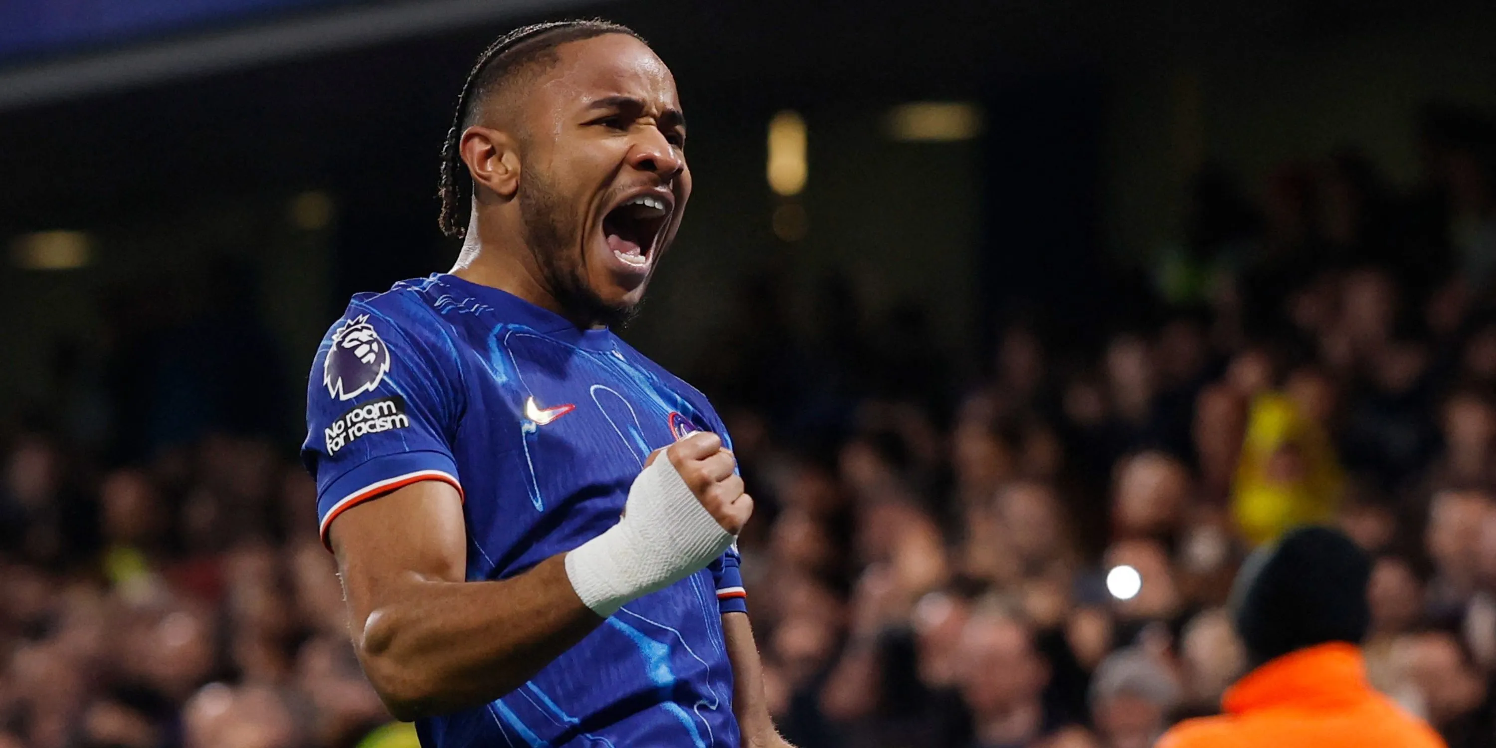 Christopher Nkunku thi đấu cho Chelsea với nhiều khó khăn