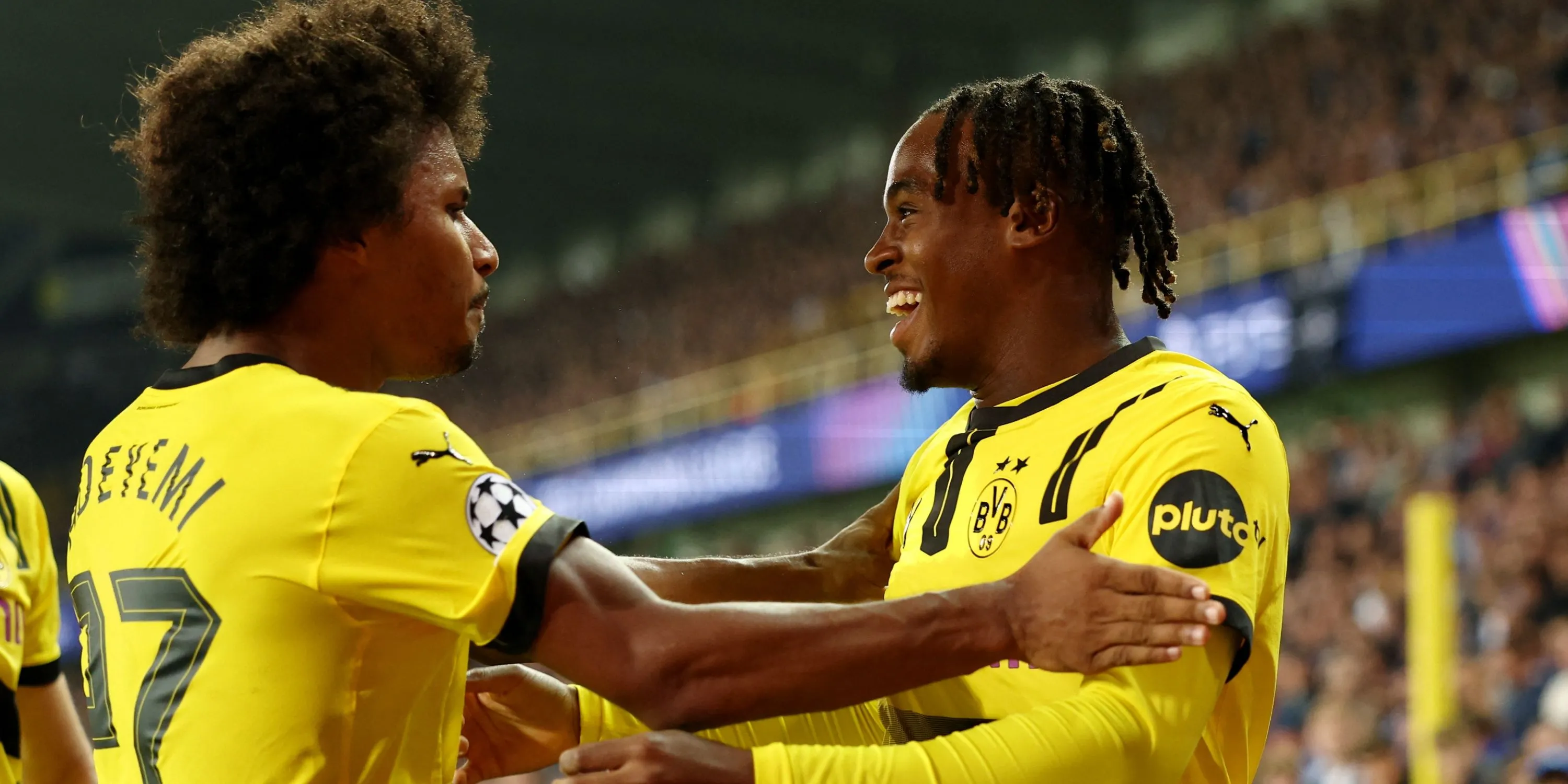 Jamie Bynoe-Gittens ăn mừng bàn thắng cho Dortmund