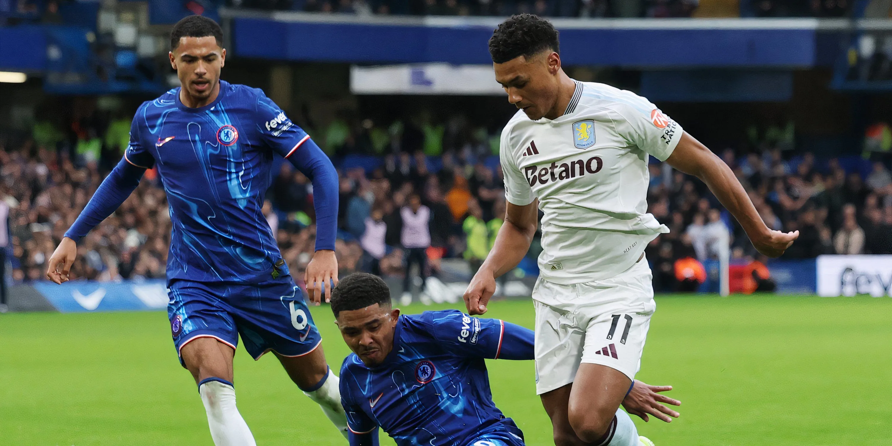 Ollie Watkins trong màu áo Aston Villa