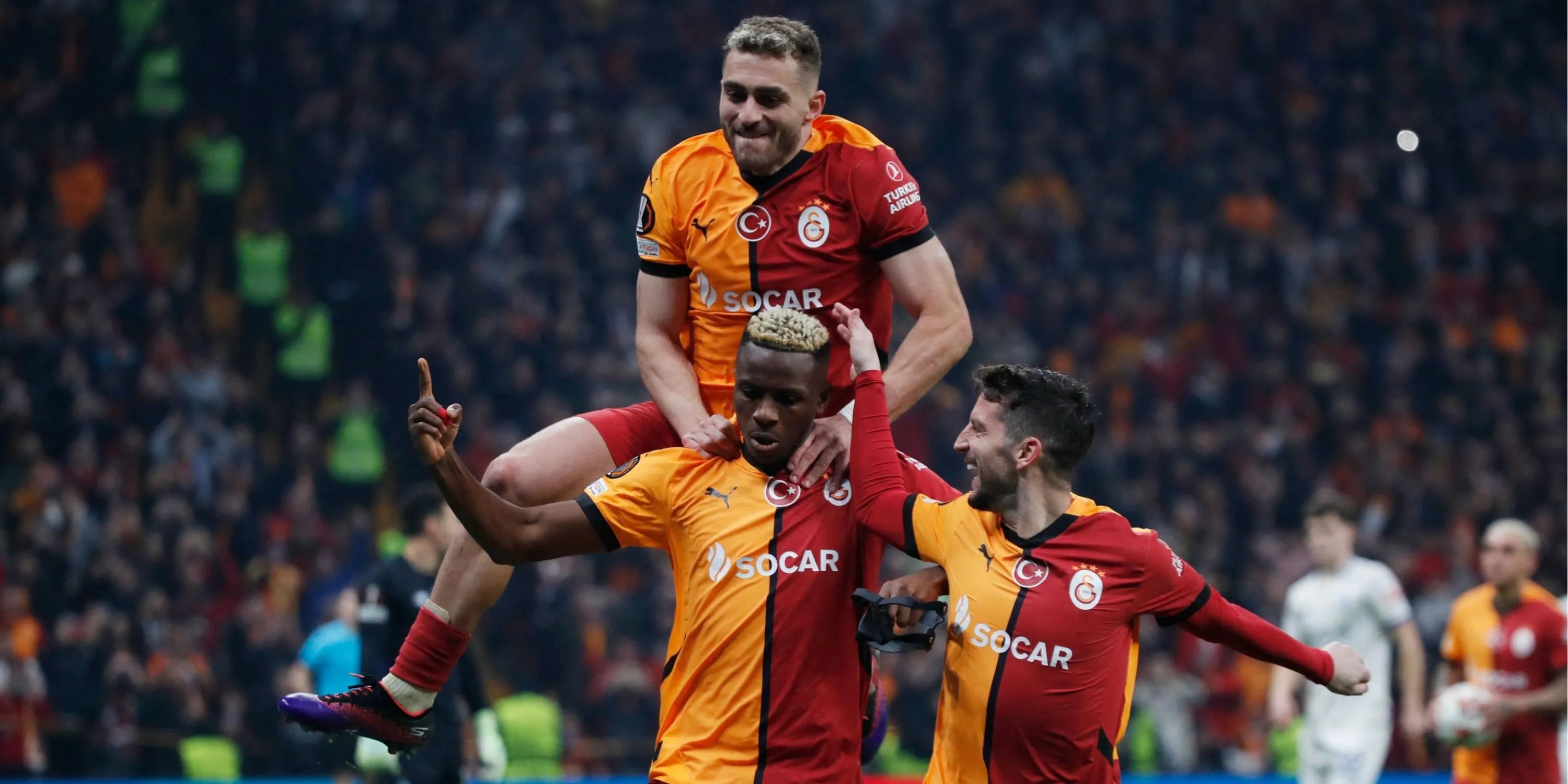 Tiền đạo cánh Baris Alper Yilmaz thi đấu cho Galatasaray ở giải VĐQG Thổ Nhĩ Kỳ