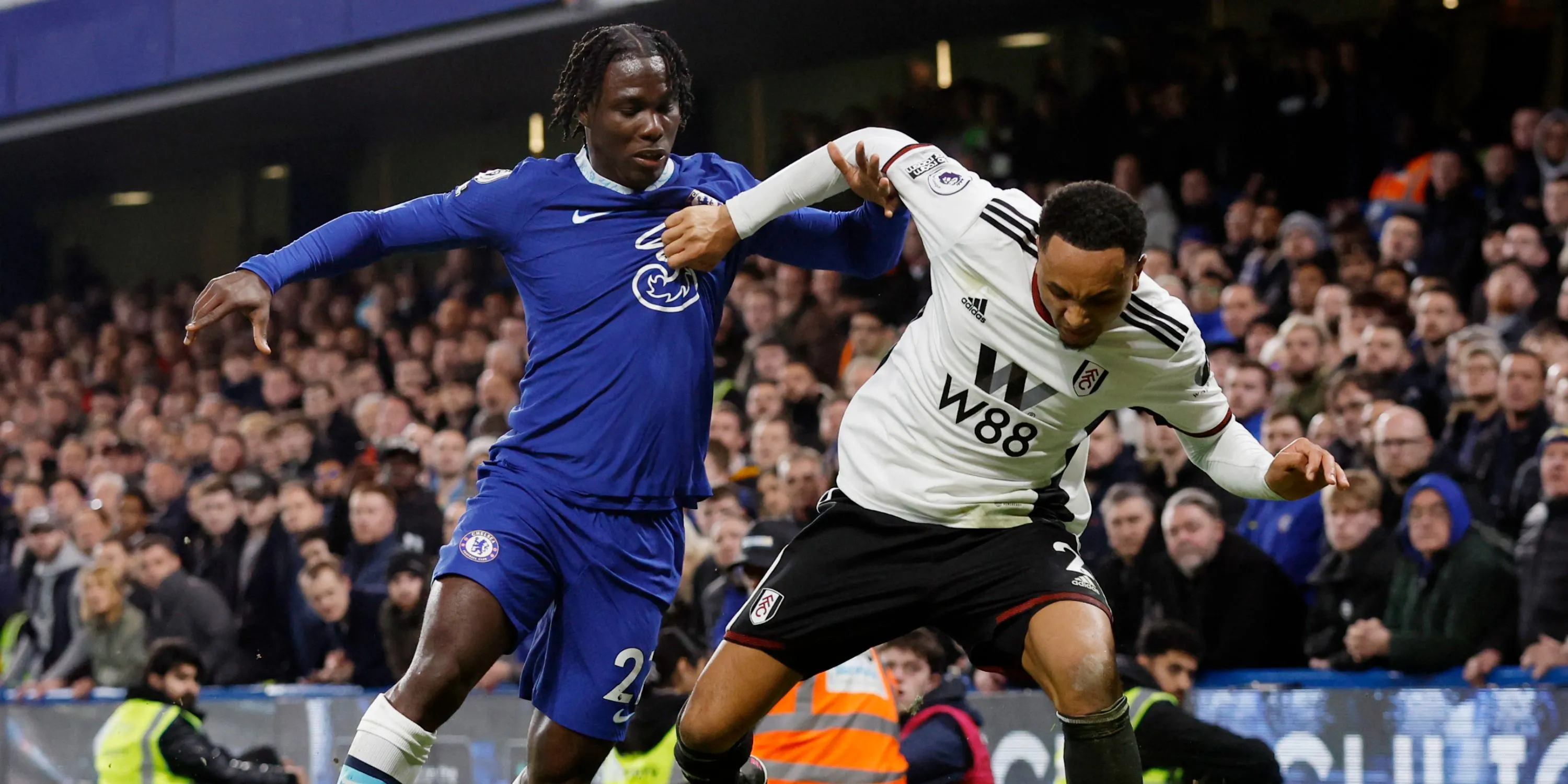 Tiền đạo David Datro Fofana trong màu áo Chelsea