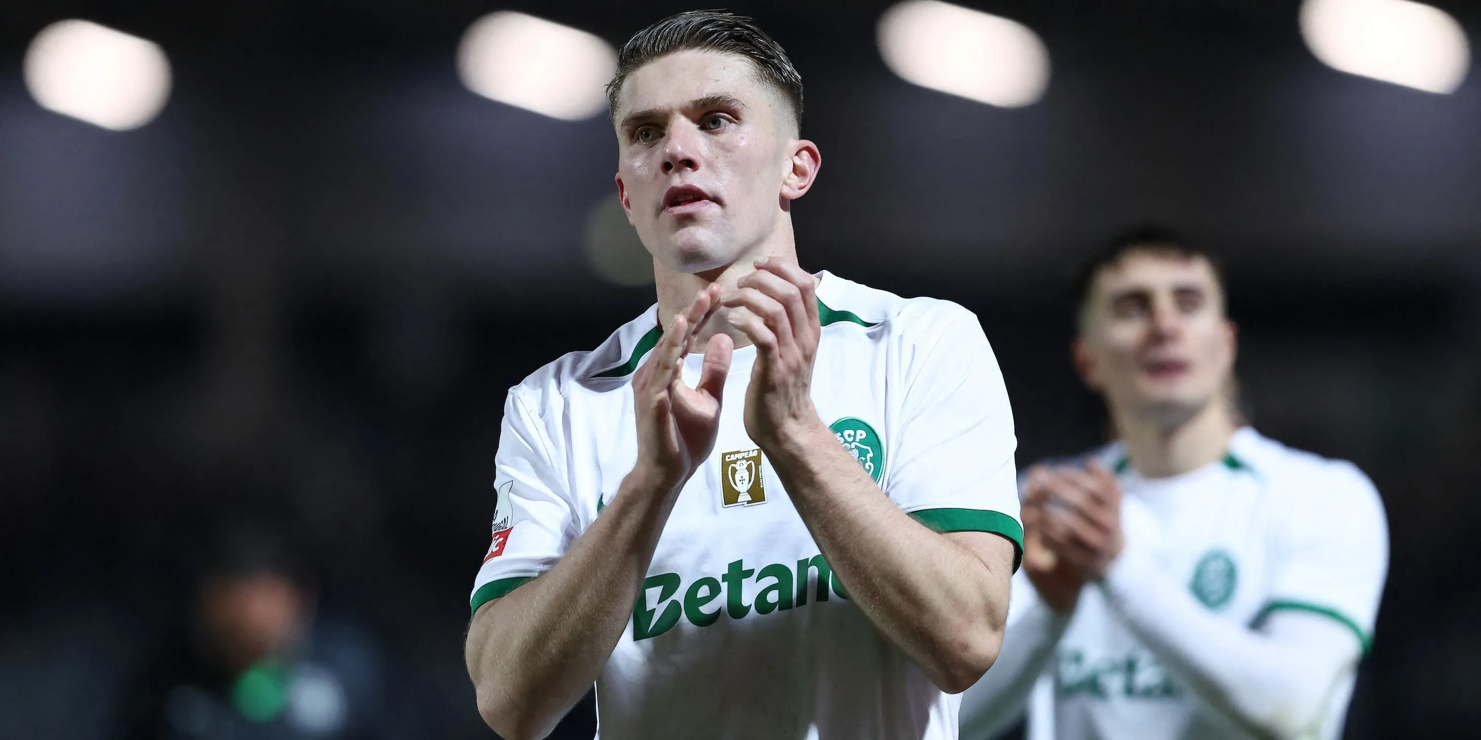 Viktor Gyokeres ăn mừng bàn thắng trong màu áo Sporting CP