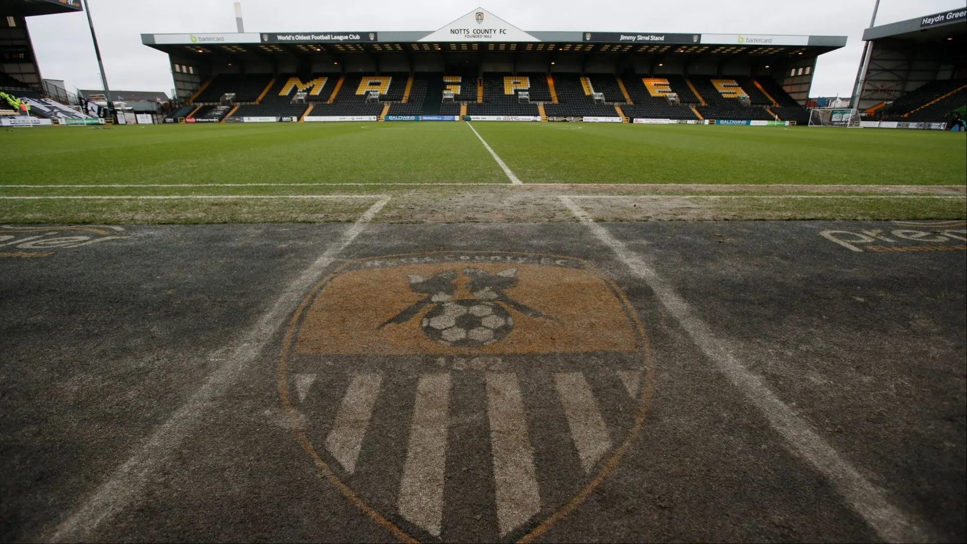Cầu thủ Notts County trong trận đấu