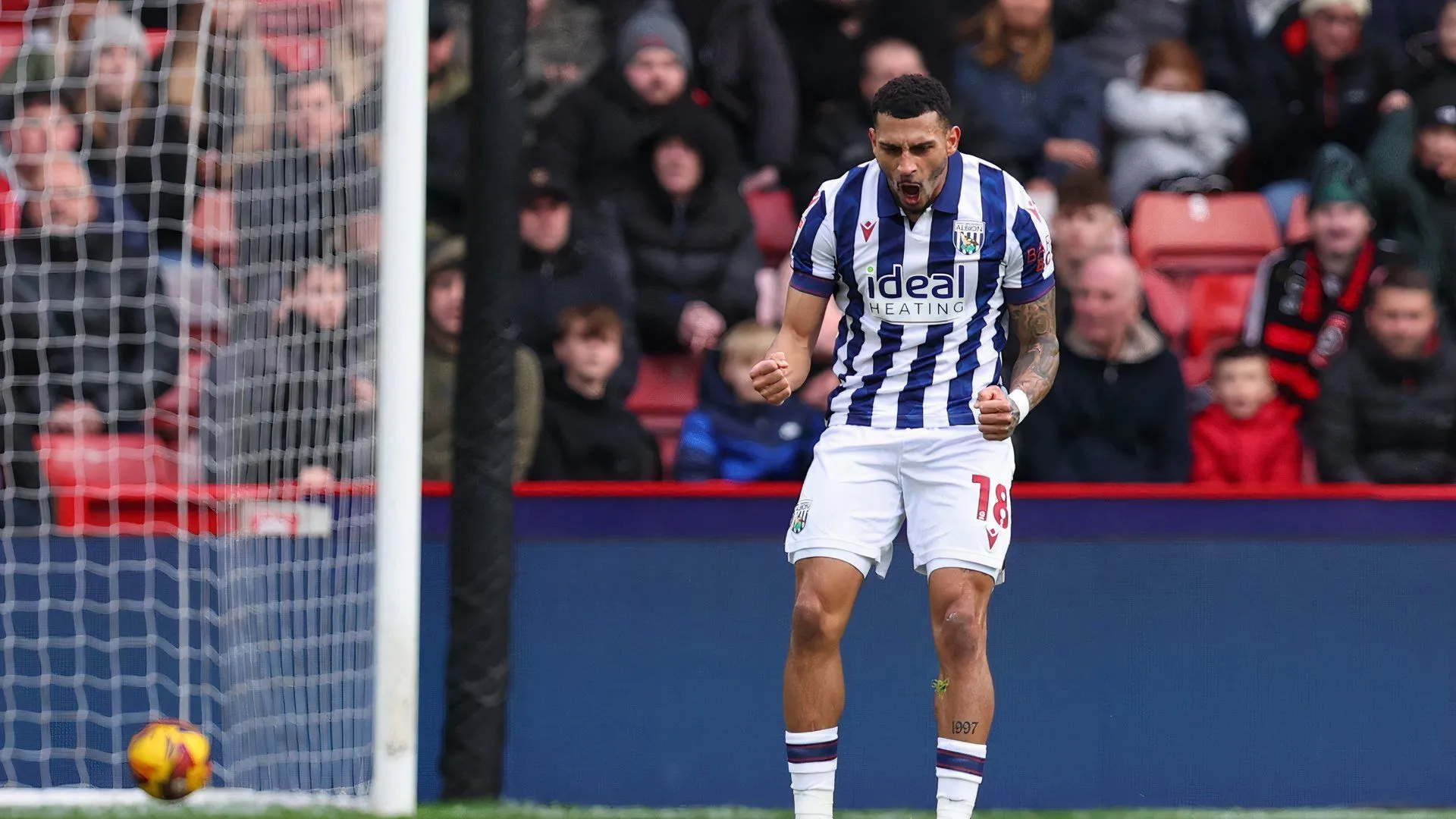 Karlan Grant - Cầu thủ West Brom có thể chuyển sang đá cánh sau khi đội chiêu mộ tiền đạo mới