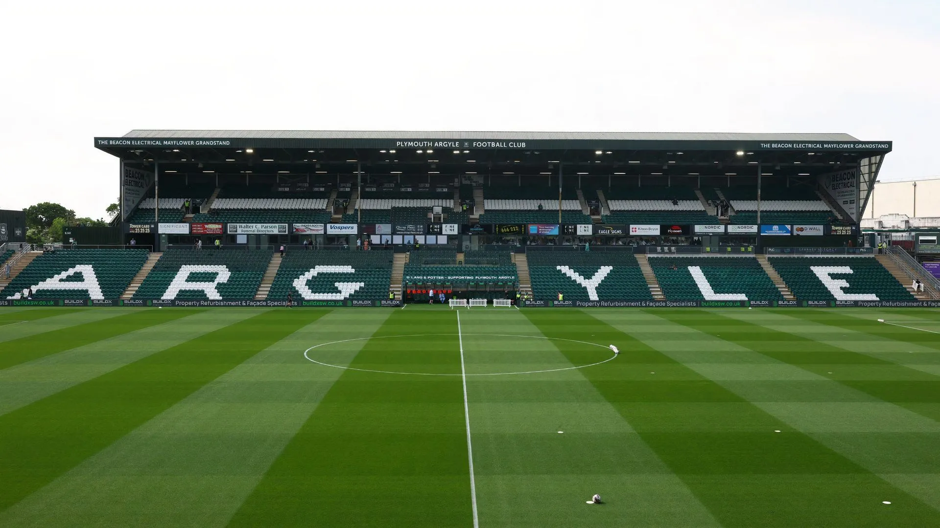 Sân vận động Home Park, sân nhà của câu lạc bộ Plymouth Argyle