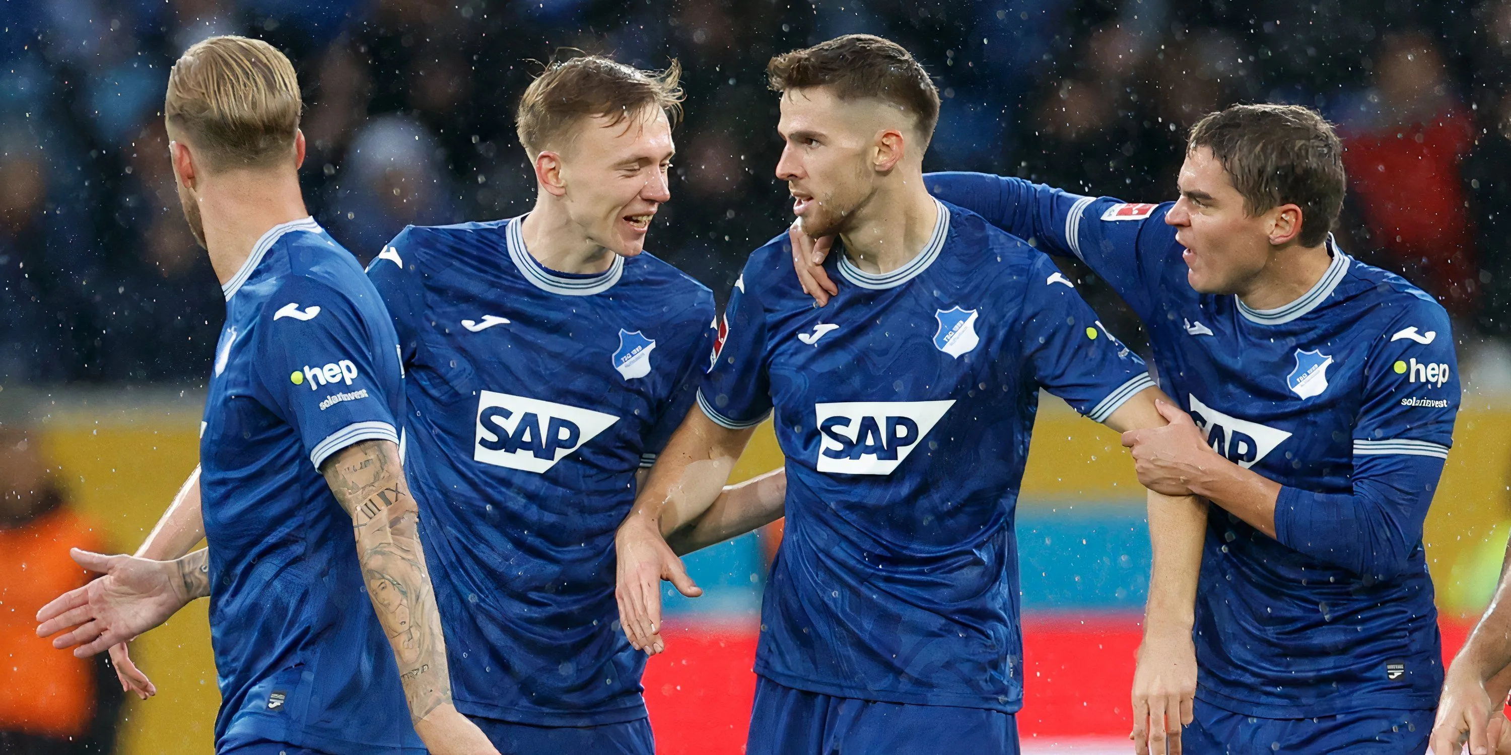 Anton Stach, mục tiêu chuyển nhượng của Leeds United, trong màu áo Hoffenheim.