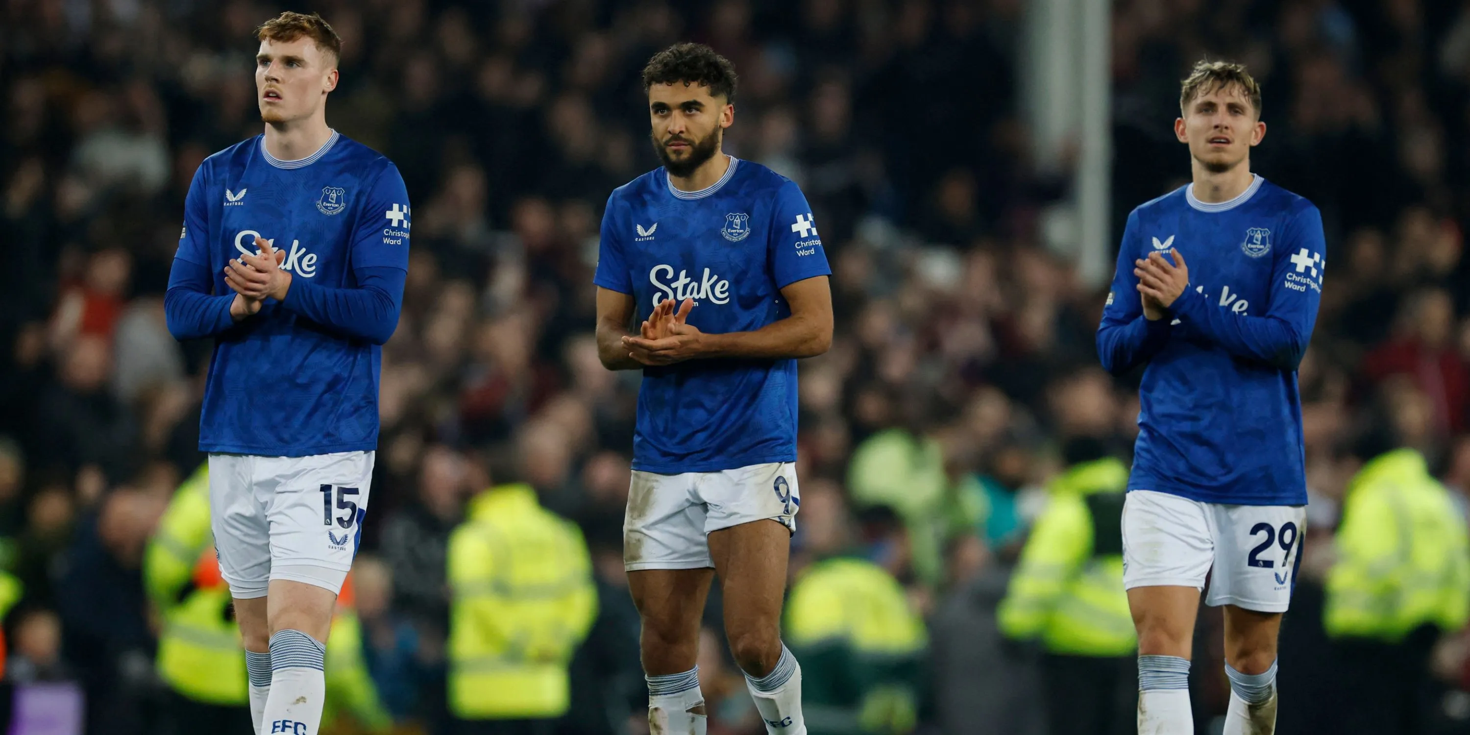 Dominic Calvert-Lewin thi đấu cho Everton