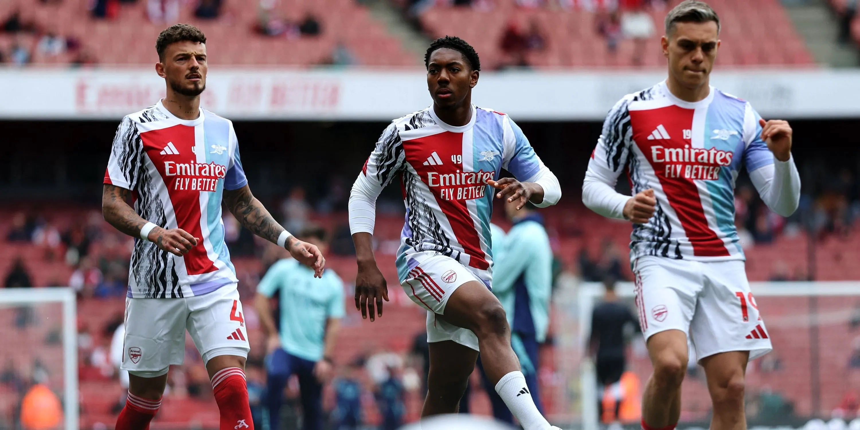 Leandro Trossard cùng đồng đội Arsenal, tương lai anh đang bị đặt dấu hỏi giữa tin đồn chuyển nhượng