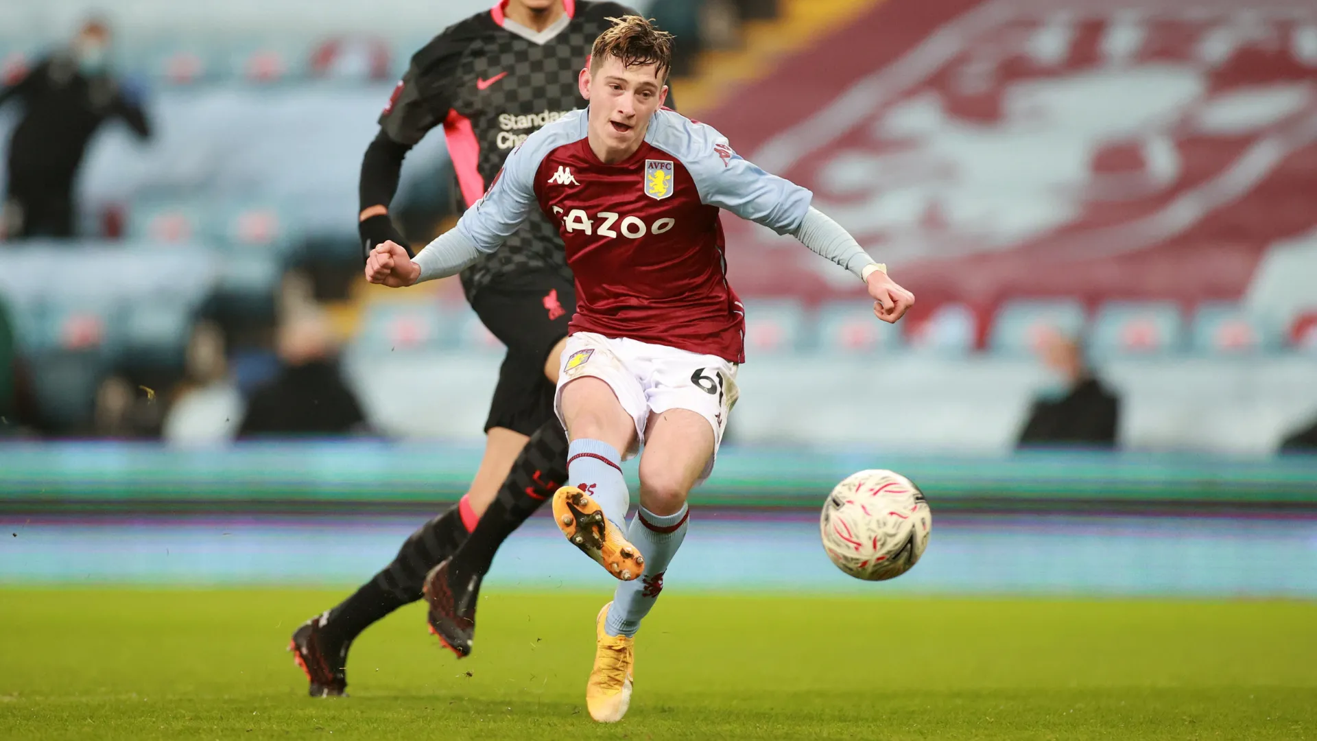 &quot;Louie Barry trong màu áo Aston Villa.&quot;