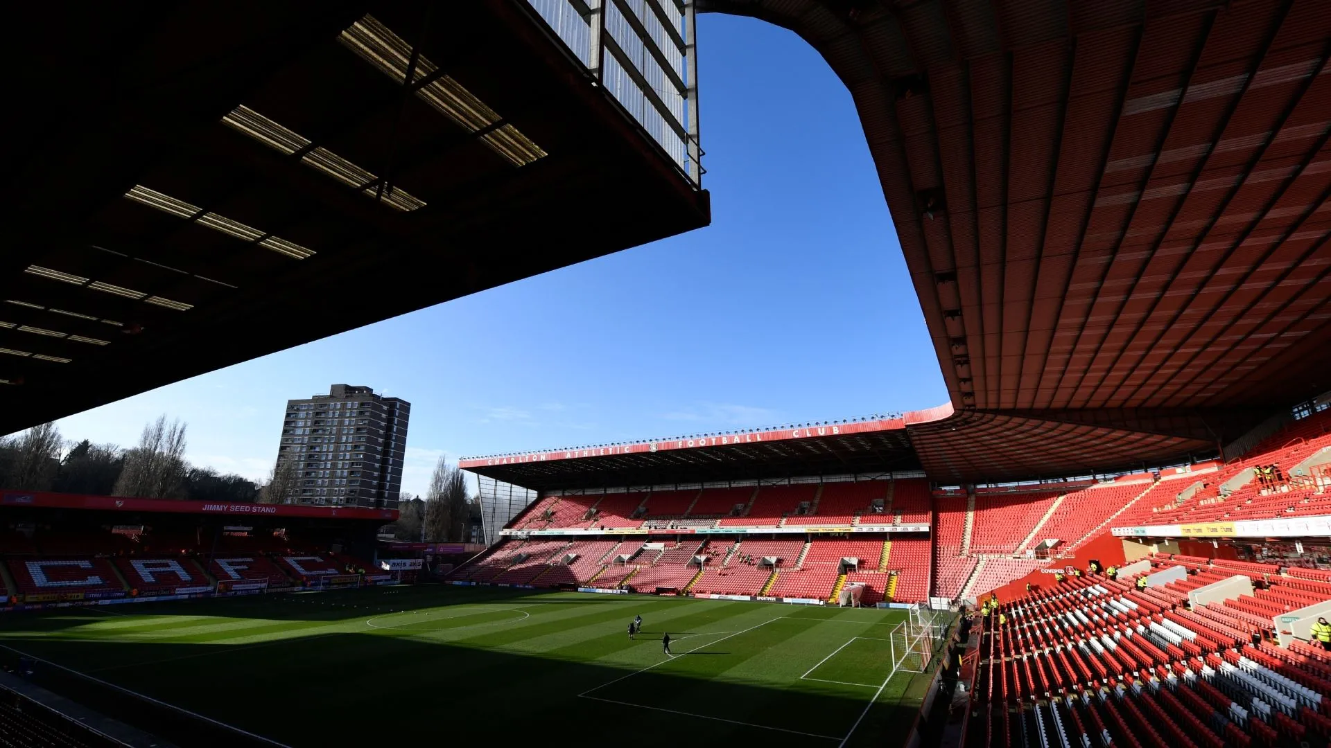 Sân The Valley của Charlton Athletic, nơi lịch sử đội bóng được viết nên nhưng đang cần &quot;đánh thức&quot;.